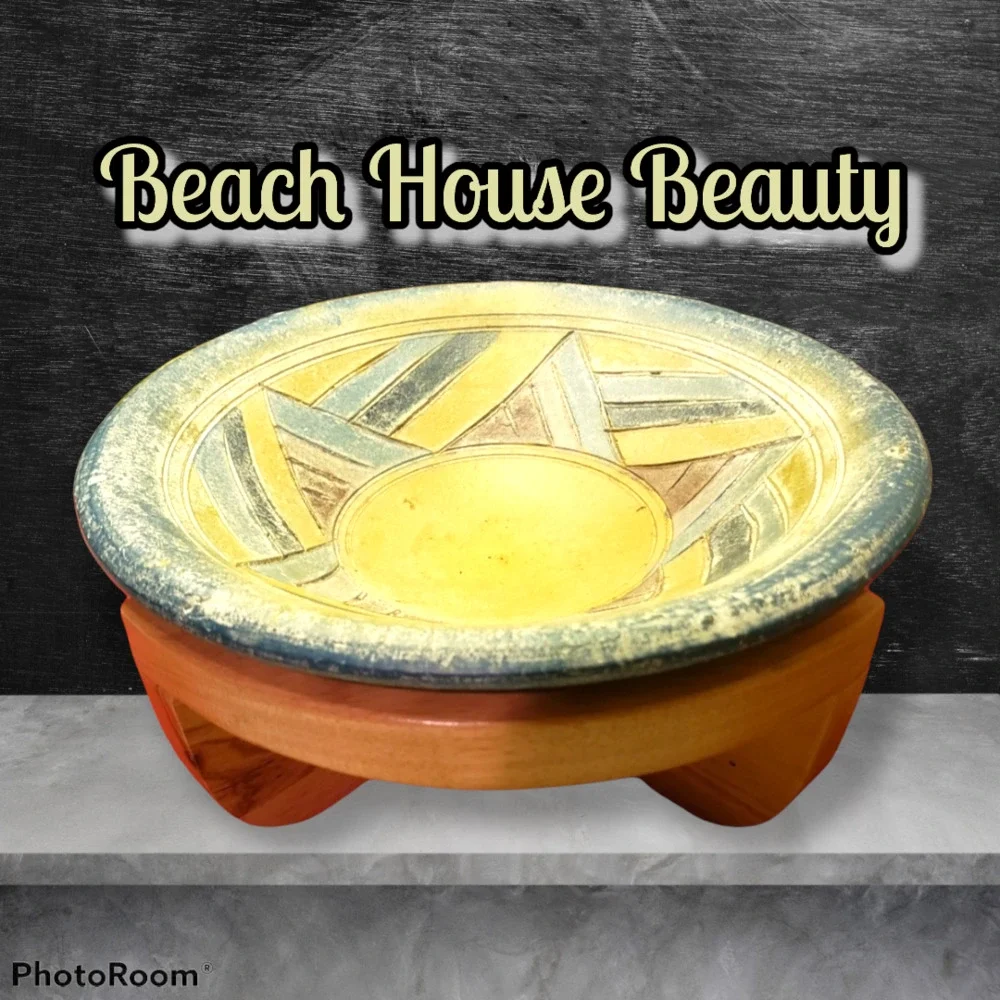Vtg Heavy Ceramic Etched Bowl W/Wooden Stand